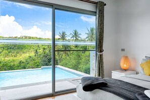 Luxury Villa, 3 Bedrooms, Kitchen, Sea View