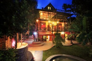 Front of property - evening/night - 10 Bedroom Sea Front Twin Villa Koh Phangan SDV232/234-By Samui Dream Villas (Ko Pha-ngan)