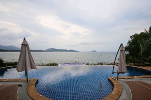 Outdoor pool - 11 Bedroom Sea Front Triple Villas Koh Phangan SDV231/233/234-By Samui Dream Villas (Ko Pha-ngan)
