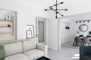 Apartment, 2 Bedrooms | Living room