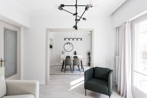 Apartment, 2 Bedrooms | Living area