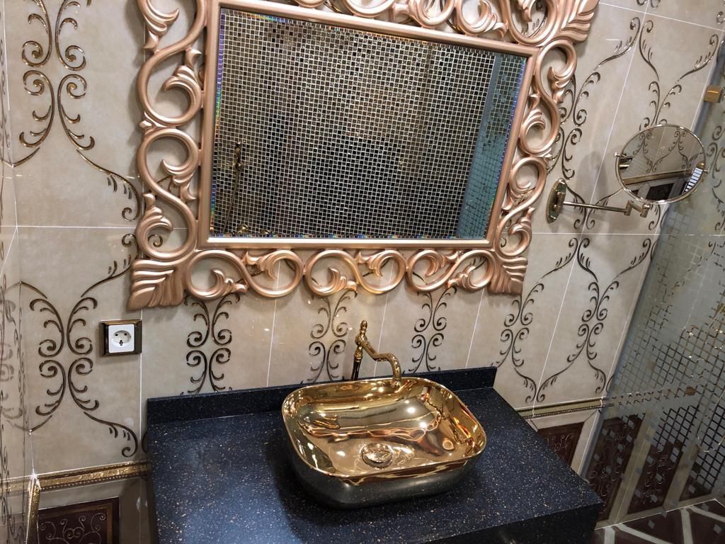 elite apartment | bathroom | shower, rainfall showerhead, free toiletries, hair dryer