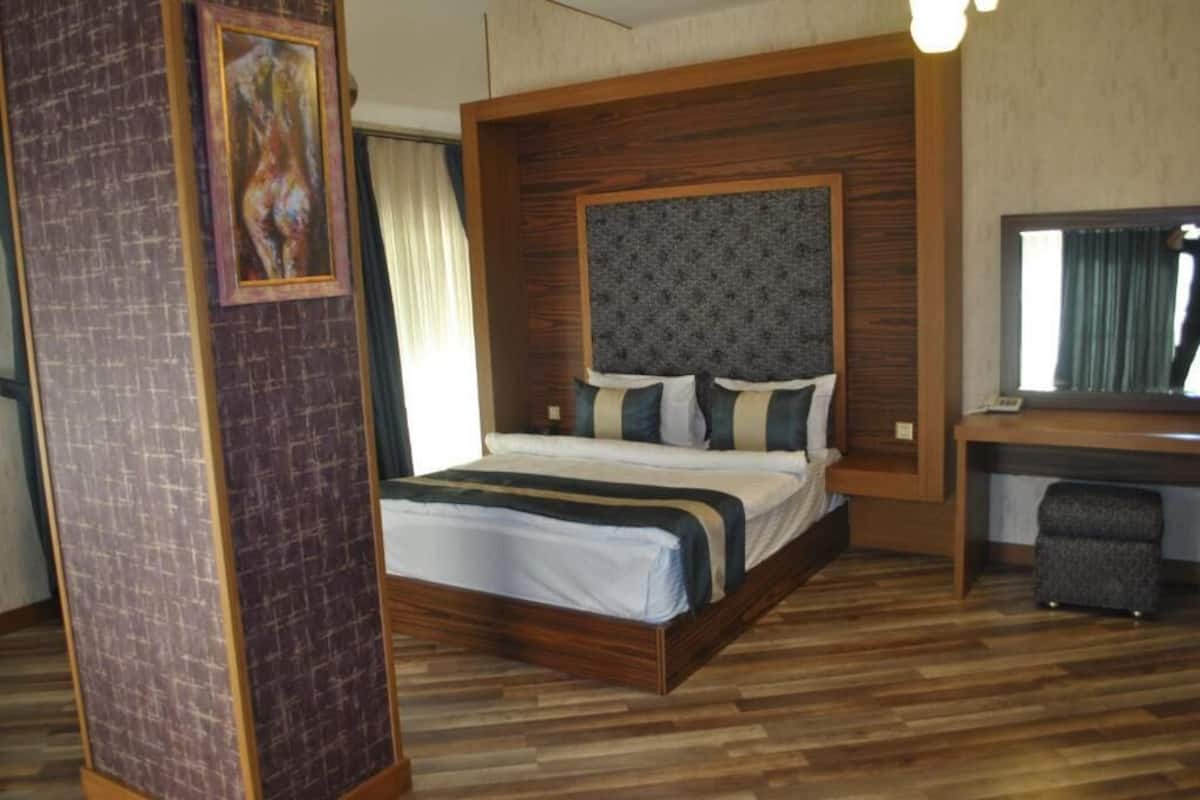 Superior Double Room | Premium bedding, down comforters, minibar, in-room safe