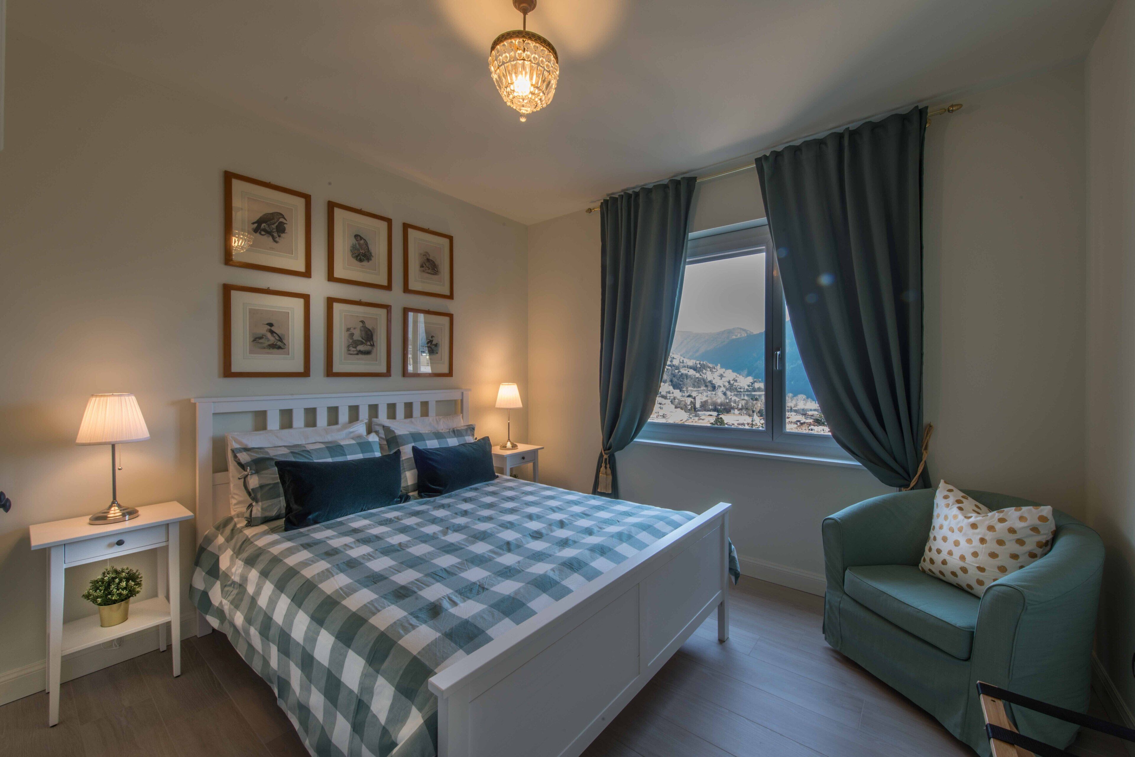 1 habitación, escritorio, tabla de planchar con plancha y wifi gratis 