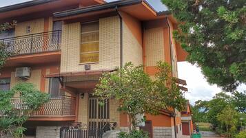 Bagian depan properti