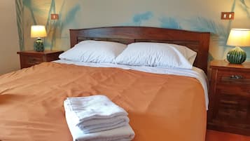 Double Room (Tropical) | Individually decorated, individually furnished, free WiFi
