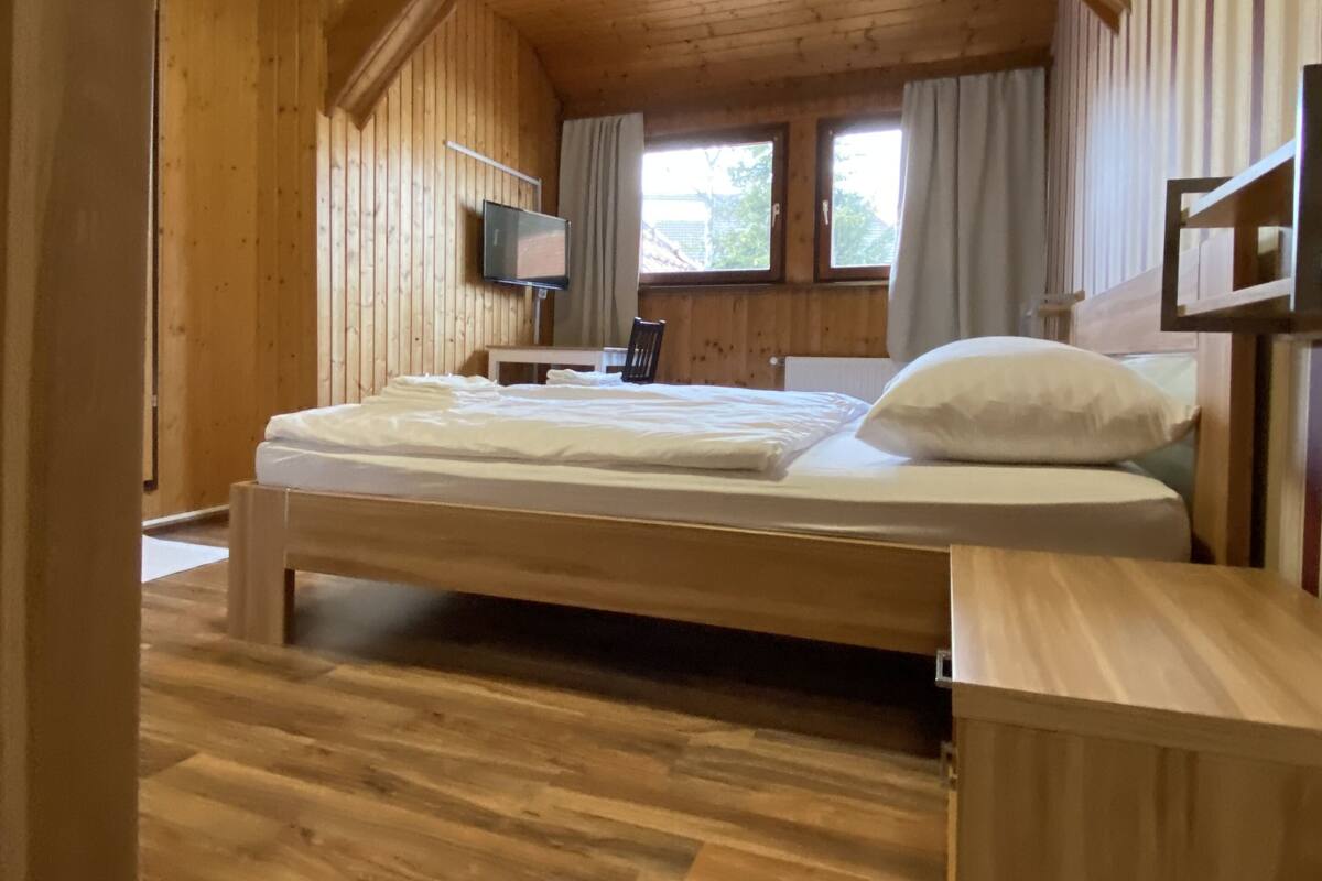 Single Room | WiFi (free)