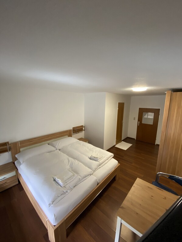 Double Room | WiFi (free)