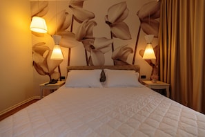 Minibar, desk, soundproofing, free cots/infant beds - Regina City Hotel (Vlorë)