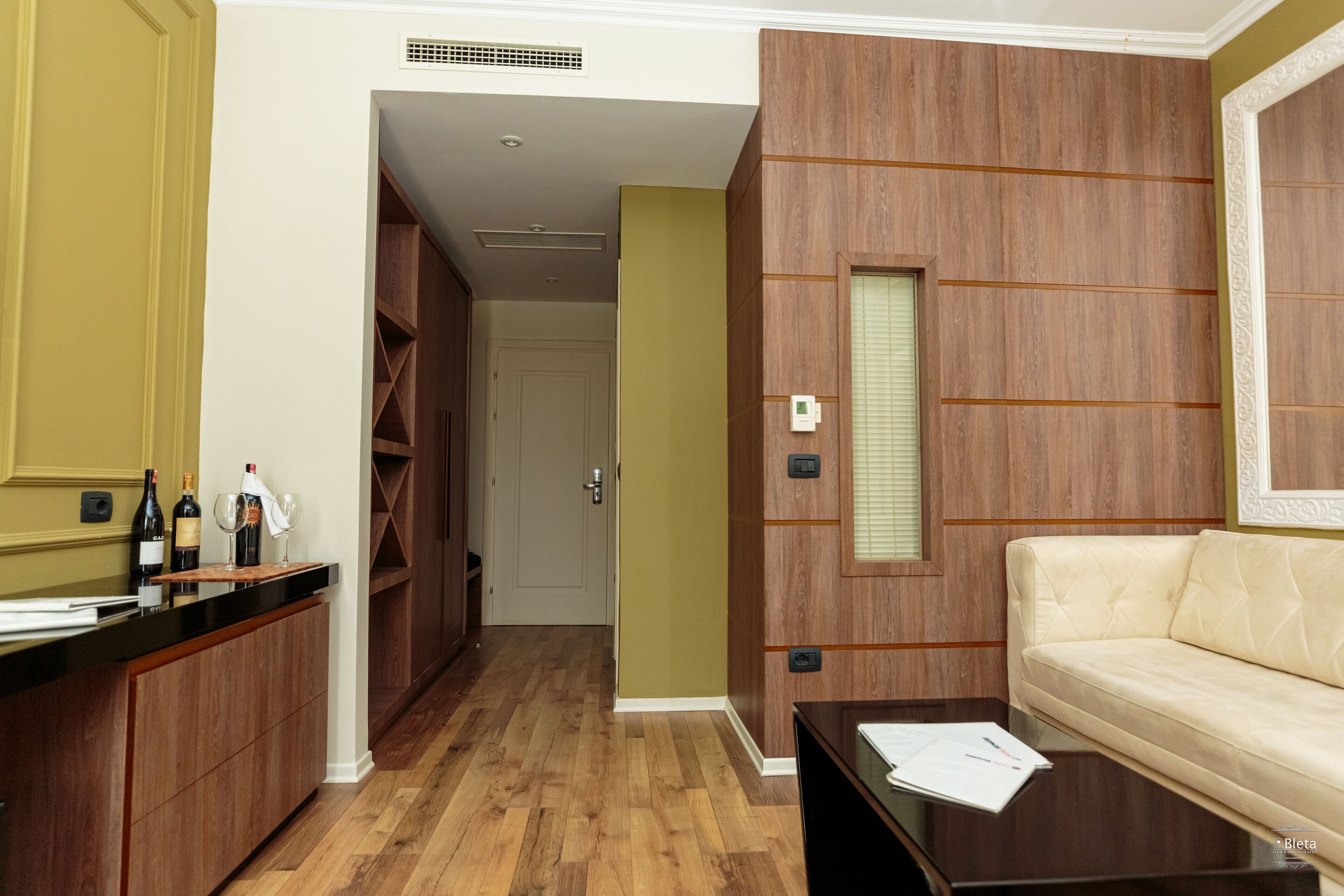Photo - Regina City Hotel