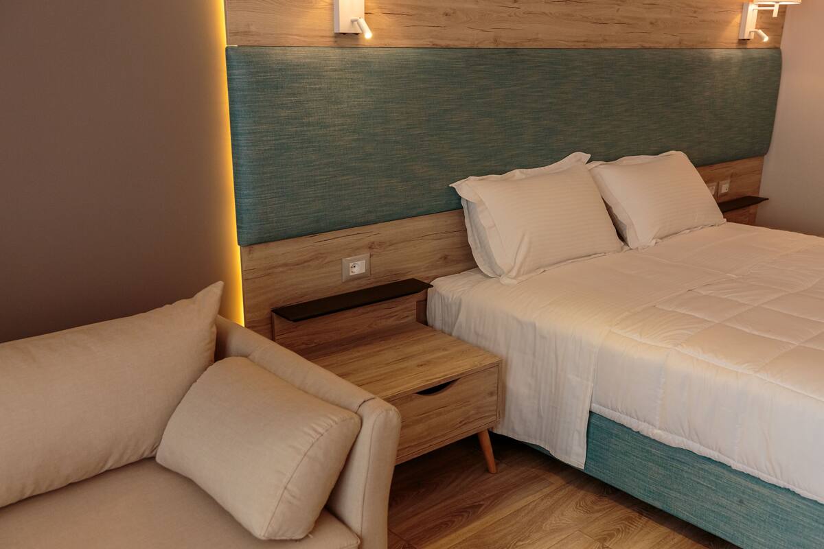 Tremannsrom – comfort | Minibar, lydisolert, wi-fi (inkludert) og sengetøy