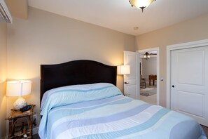 3 bedrooms - *Shellebration! HUGE Beach House, Steps from the Sand! Perfect for Any Family Getaways!* (Oceano)