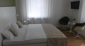 In-room safe, desk, blackout curtains, soundproofing