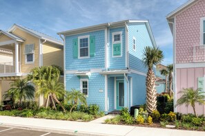 Exterior - Ocean Blue Cottage near Disney with Margaritaville Resort & Island H20. (Kissimmee)
