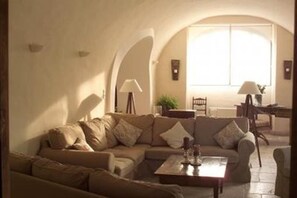 TV, DVD player, foosball, table tennis