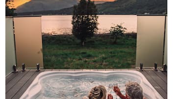 Bathtub spa outdoor