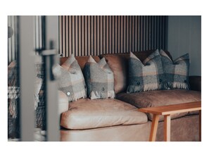 Luxury Lodge (Sleeps 4) | Living area