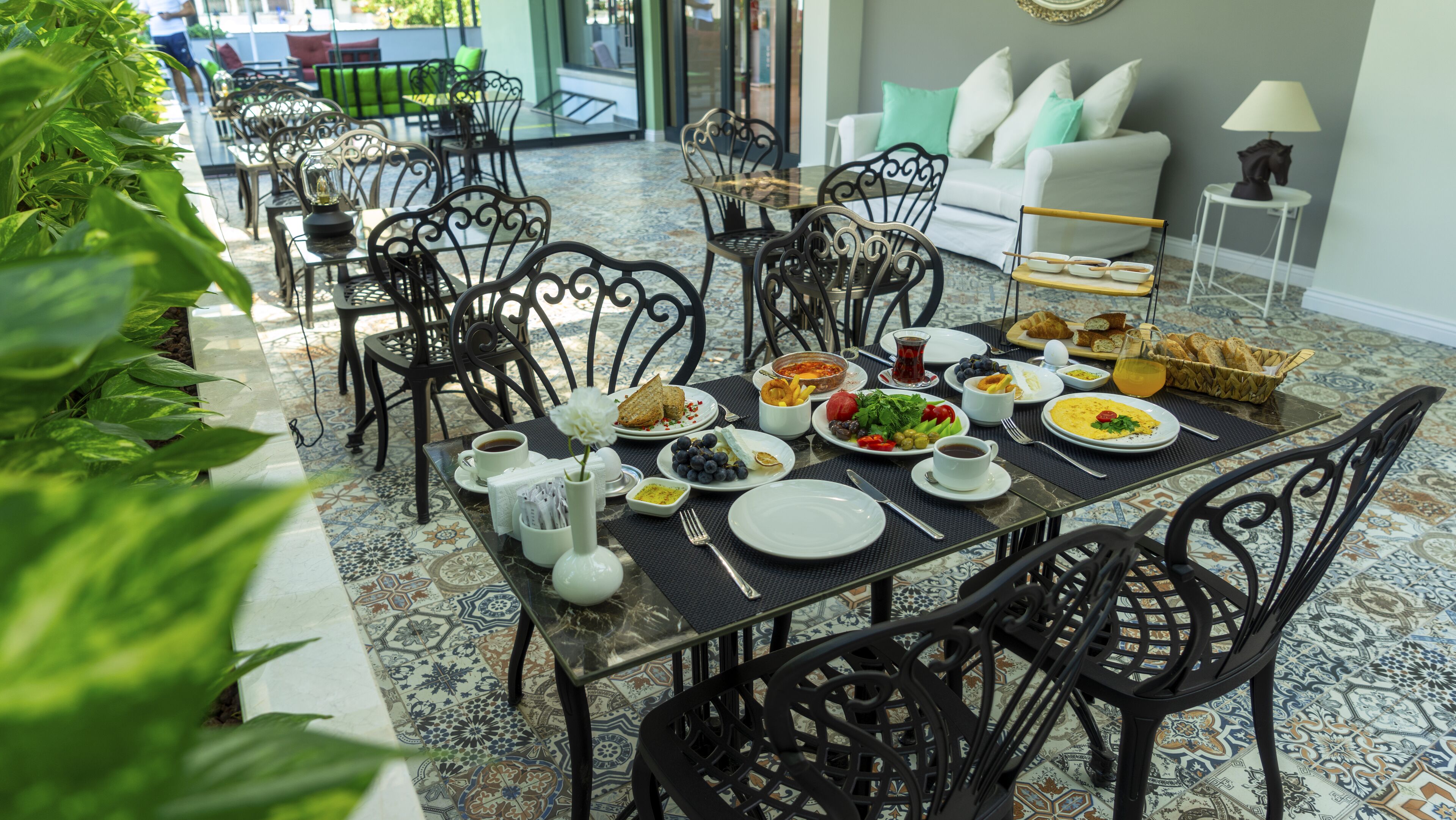 daily continental breakfast (try 70 per person)