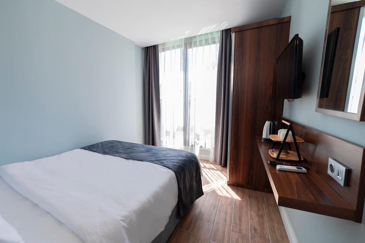 Kostenlose Minibar, schallisolierte Zimmer, kostenloses WLAN, Bettwäsche