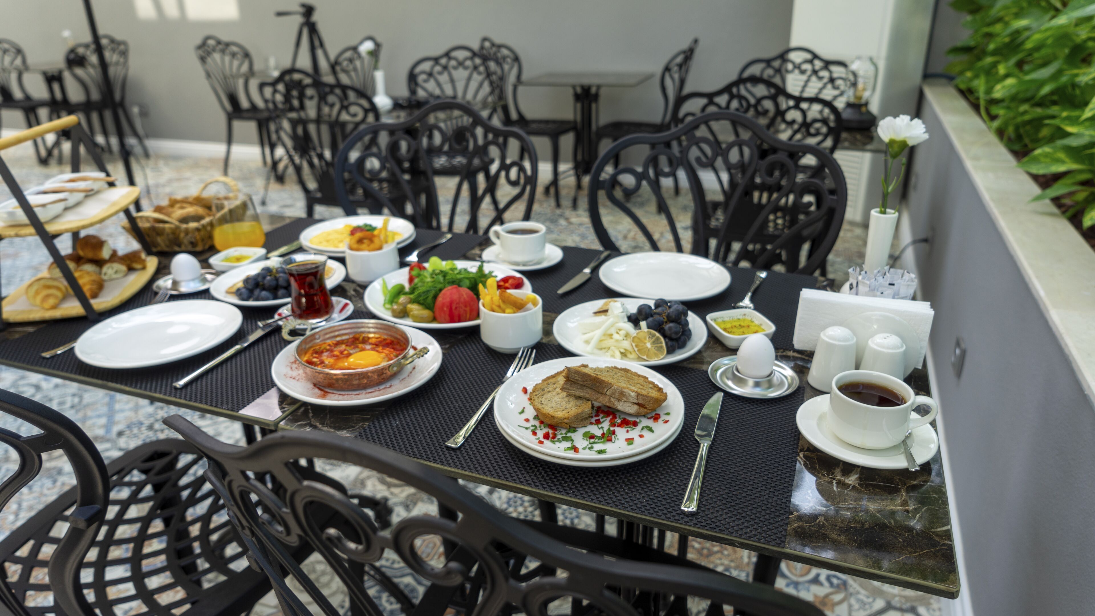 daily continental breakfast (try 70 per person)