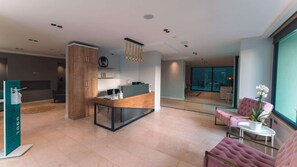 1 habitación, artículos del minibar gratis y insonorización