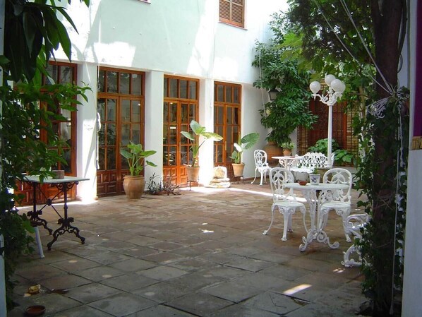 Terrace/patio - Hotel Albucasis (Córdoba)