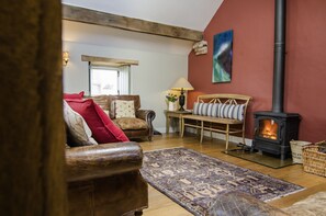 The Hay Barn | リビング エリア | おもちゃ、床暖房