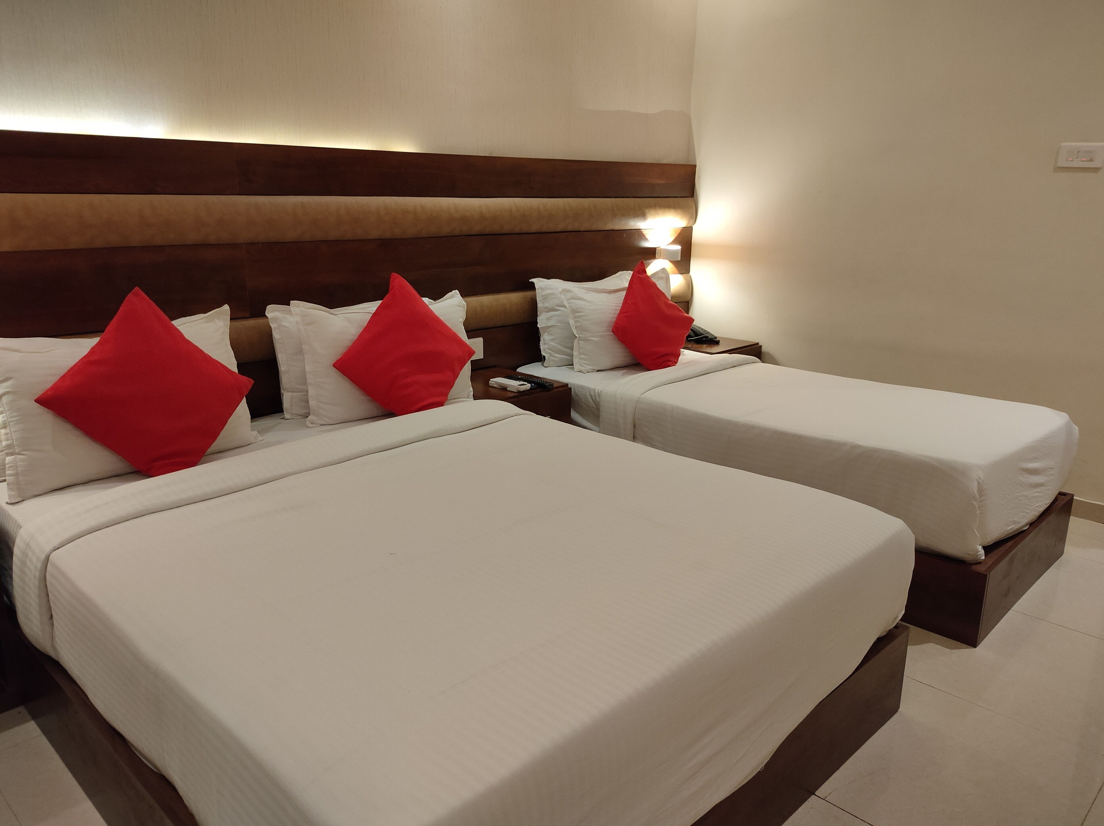 Individually decorated, individually furnished, laptop workspace