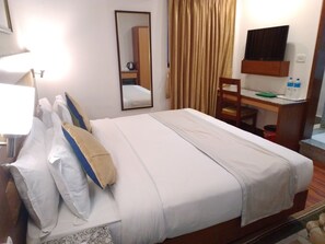 Habitación Deluxe doble | Escritorio y wifi gratis