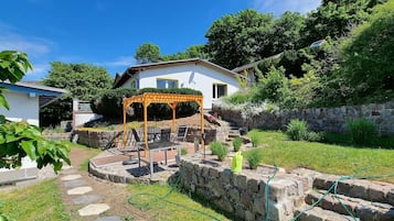 Rumah Comfort, 2 kamar tidur | Pemandangan taman