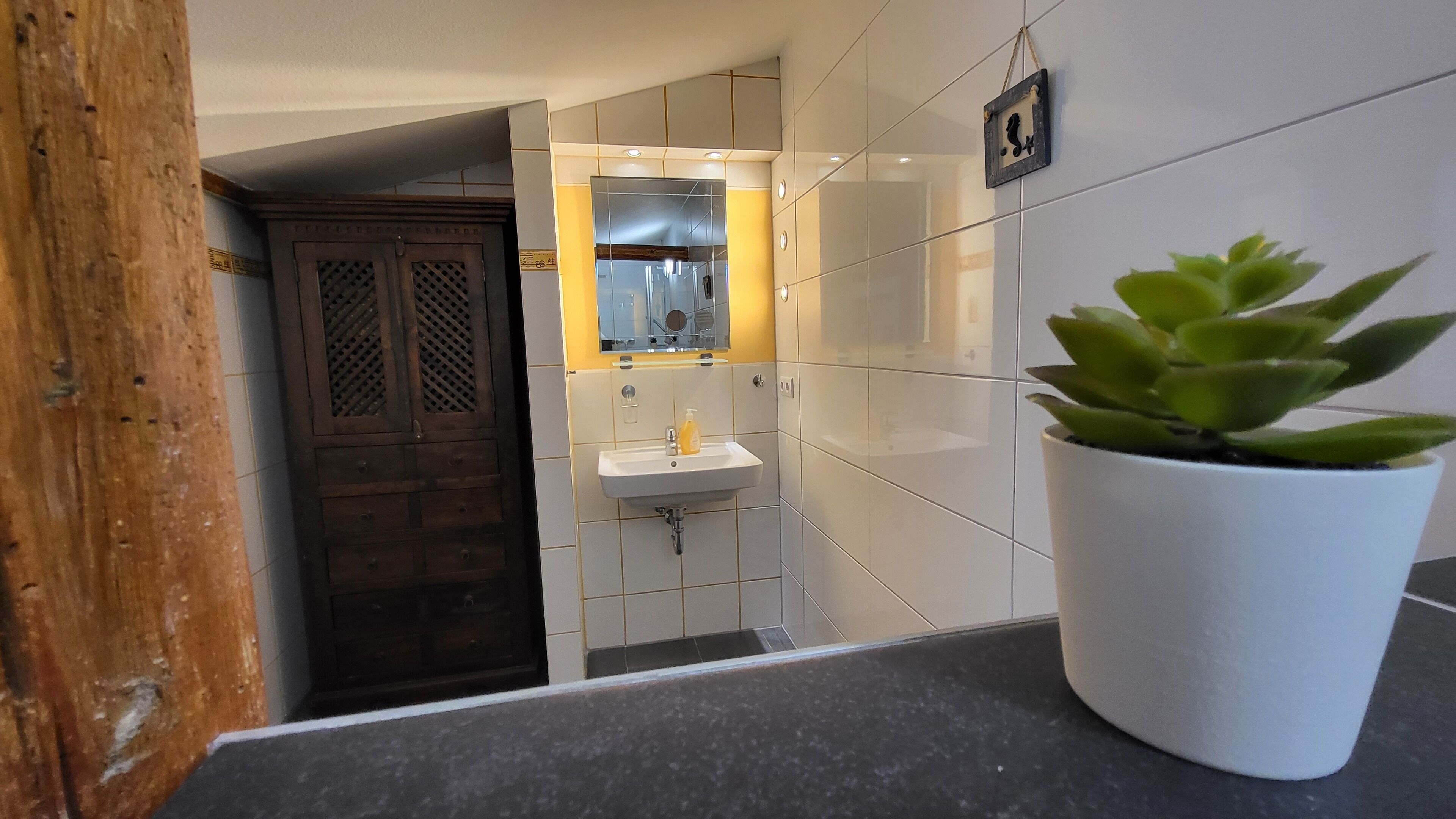 Apartment, 2 Bedrooms | Bathroom | Shower, hair dryer, soap, toilet paper