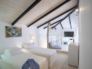 4 slaapkamers, een strijkplank/strijkijzer, wifi, beddengoed