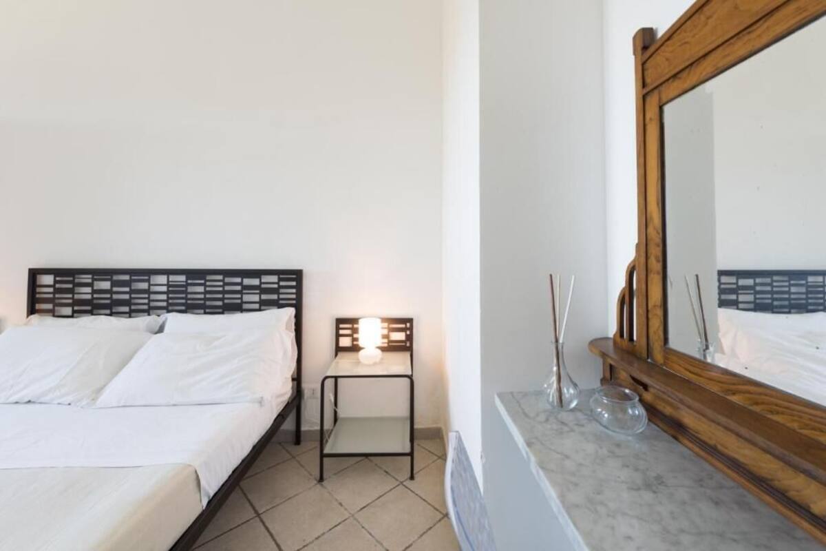 Desk, blackout curtains, free WiFi, bed sheets