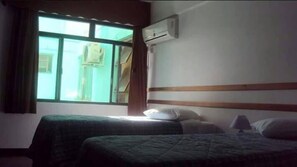 Minibar, free WiFi, bed sheets - Everson Palace Hotel (Cachoeira do Sul)