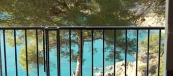 STUDIOS FACE À LA MER - Cala Llevado 03