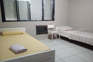 Habitación con 2 camas individuales | Wifi gratis