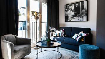 Penthouse Luxe, 1 trÚs grand lit et 1 canapé-lit, terrasse | Coin séjour