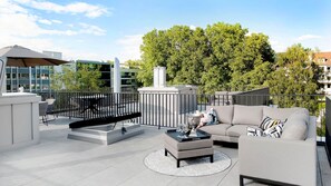 Luxury Penthouse, 1 King Bed with Sofa bed, Terrace | Terrace/patio - Cosmopolitan Apartments Zürich Seefeld (Zürich)