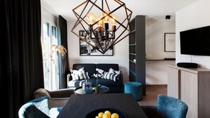 Luksus-loftsleilighet, 1 kingsize-seng med sovesofa, terrasse | Oppholdsområde