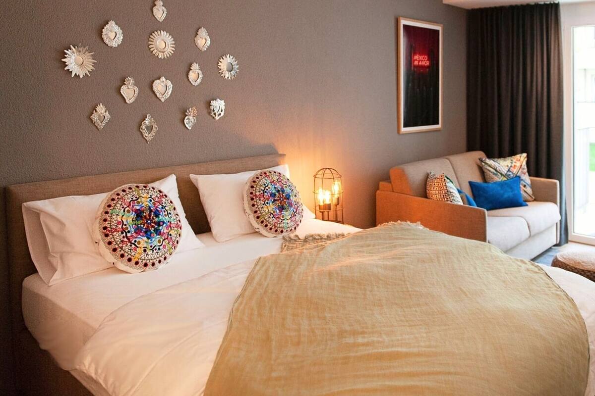 1 chambre, literie hypoallergénique, couette en duvet d'oie