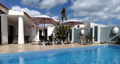 Villa 2 on fantastic location on Oura beach, Albufeira