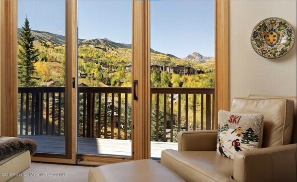 Condo, 3 Bedrooms | Interior