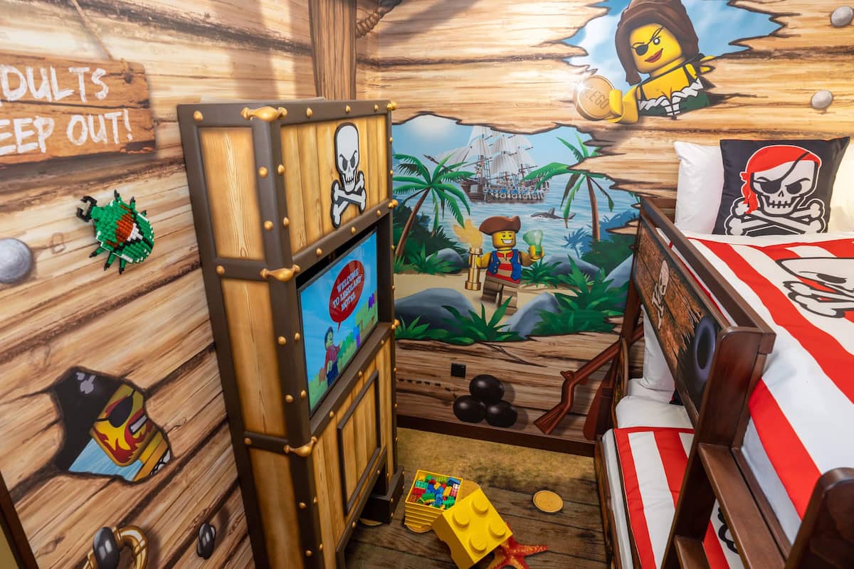pirate themed room with park access | 1 bedroom, premium bedding, memory-foam beds, in-room safe