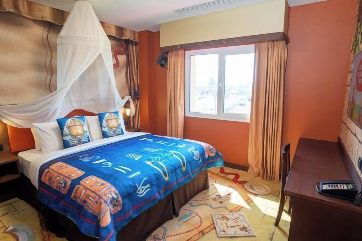 Premium bedding, memory-foam beds, in-room safe, blackout curtains