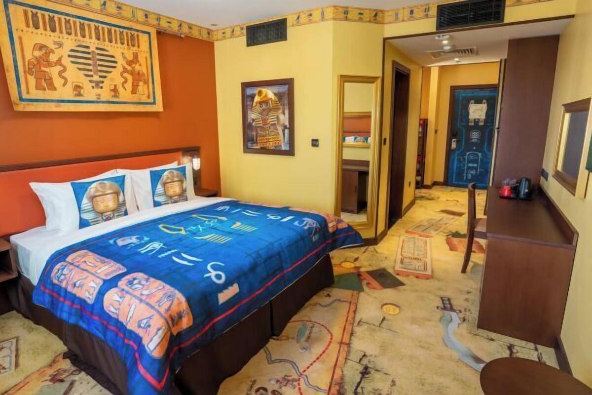 Premium bedding, memory-foam beds, in-room safe, blackout curtains