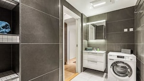 Apartment | Laundry - StayPlus Penthouse Apt Balcony (Oslo)