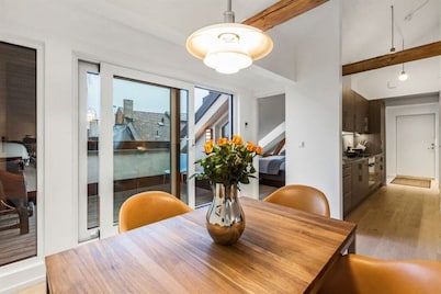 StayPlus Penthouse Apt Balcony
