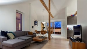 Apartment | Living room - StayPlus Penthouse Apt Balcony (Oslo)