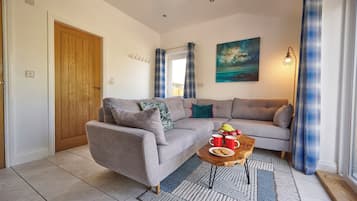 Luxury Cabin, Shared Bathroom (Bracken Barn) | Lounge