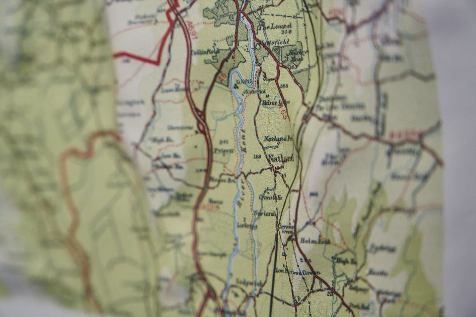 Um mapa detalhado com estradas e locais marcados, incluindo 'Nailand' e 'The Lound'.